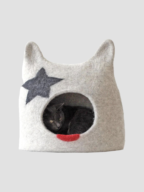 Kiss Cat Cave