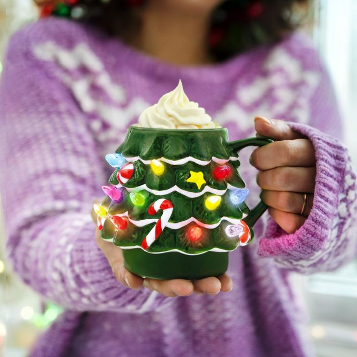 LED Christmas Tree Mug. Festive Sips with a Flash of Light Additional 2