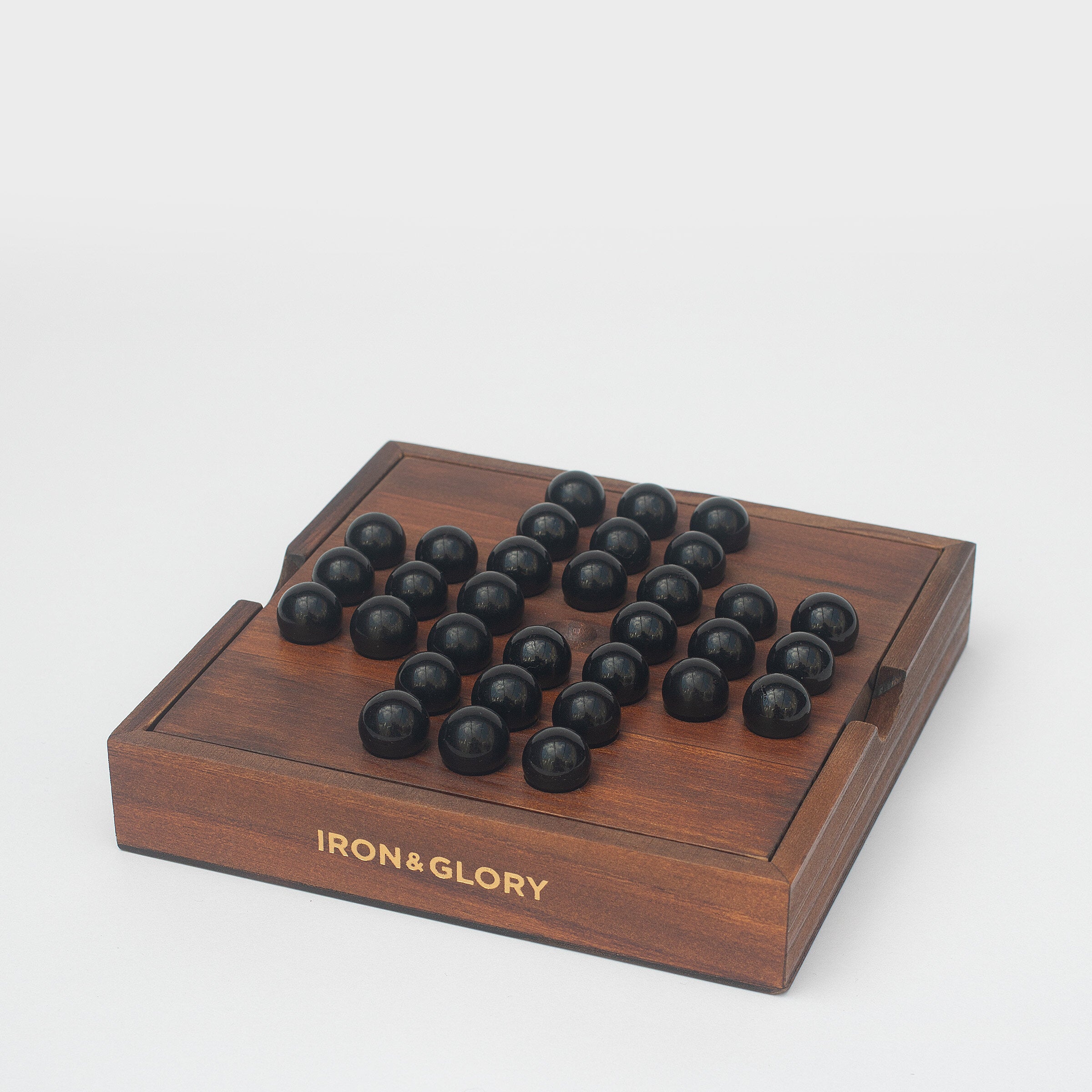 Solitaire Set Wooden Solitaire Game Set with Glass Marbles – Red Candy