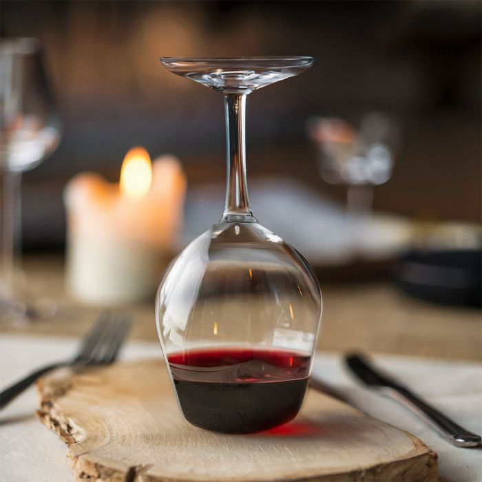 Upside Down Wine Glass – A Head-Turning Way to Sip Your Shiraz Additional 2