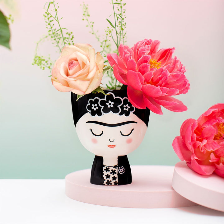 Frida Monochrome Planter Additional 2