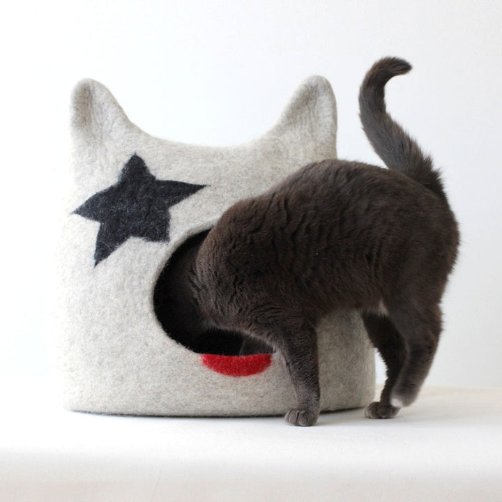 Kiss Cat Cave Additional 3