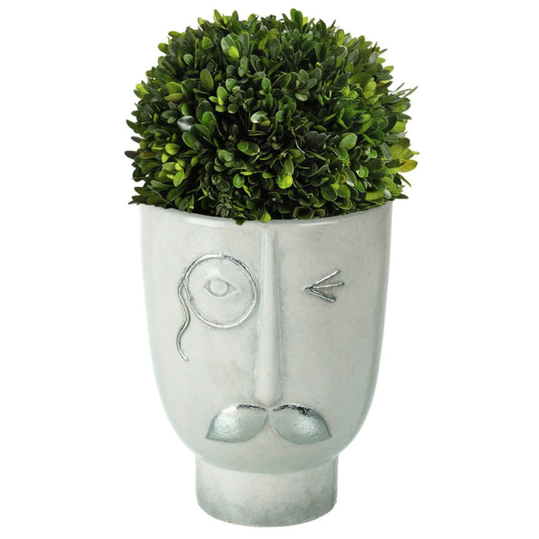 Montague the Planter