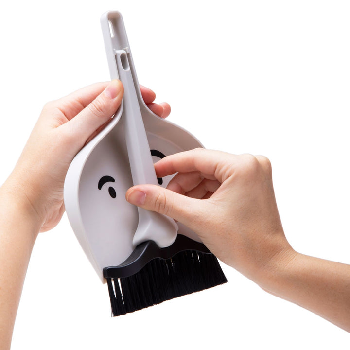 Moustache Man Dustpan & Brush Additional 6