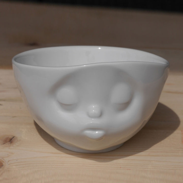 The Kissing Bowl Additional 2